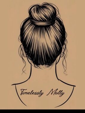 Timelessly Molly 🌼